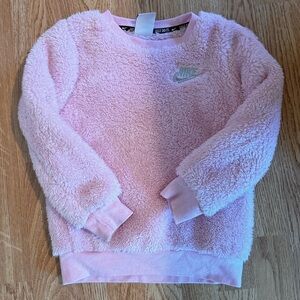 Nike fuzzy crew neck great condition
